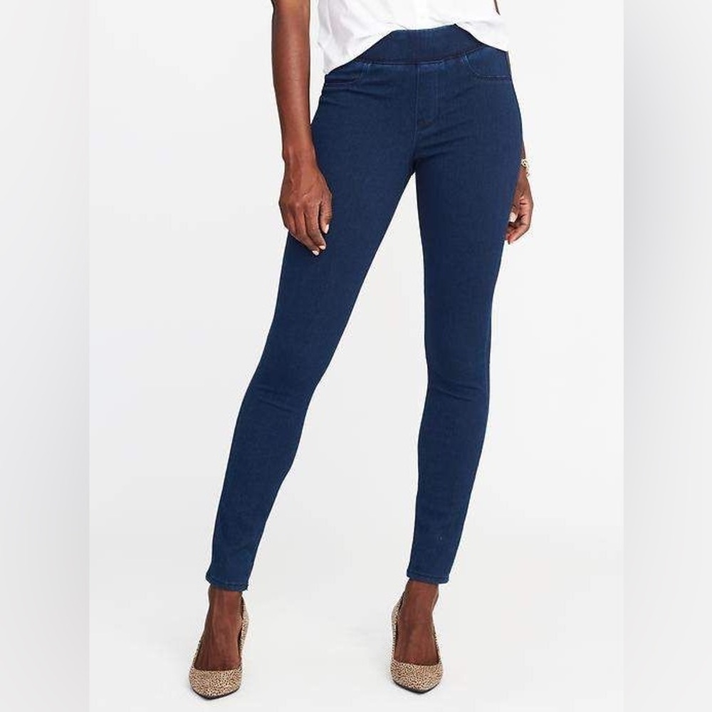 Old Navy Women’s Rockstar 24/7 skinny pull on jeggings size 14 dark blue jeans